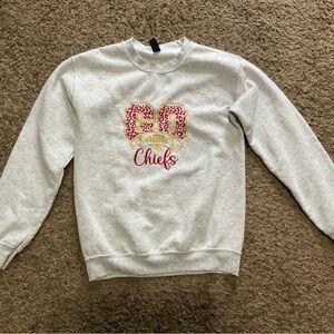 Gildan Gray Chiefs Sweatshirt